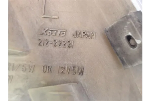 Recambio de intermitente delantero izquierdo para suzuki swift berlina (sf/ea) referencia OEM IAM 21232231  