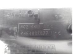 Recambio de moldura puerta delantero izquierda para peugeot 307 break / sw (s1) 1.6 hdi 110 referencia OEM IAM 9654837977  