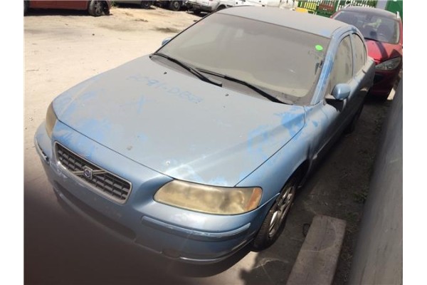 volvo s 60 berlina (2000) del año 