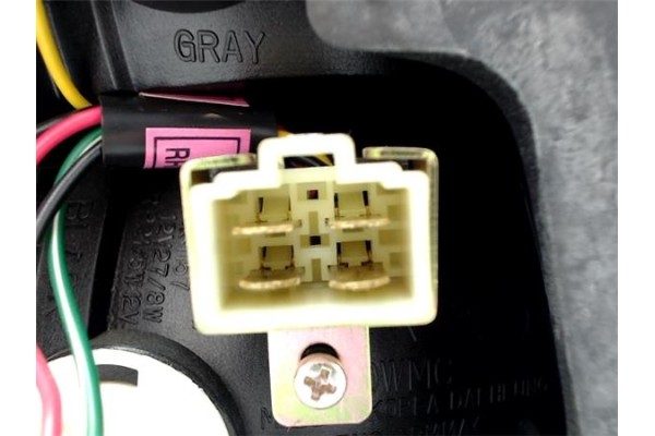 Recambio de piloto trasero derecho para daewoo lanos 1.4 se referencia OEM IAM   