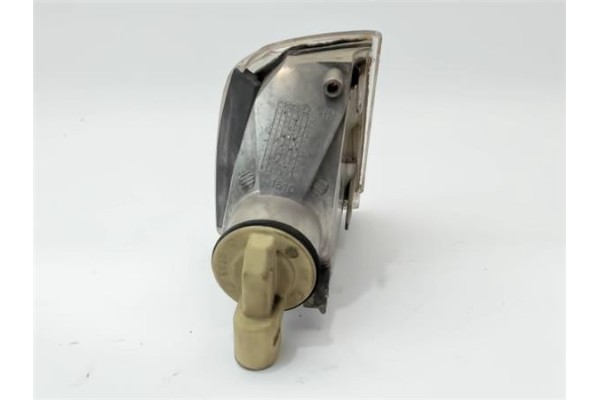 Recambio de intermitente delantero izquierdo para renault r 19 cabriolet (d53) referencia OEM IAM 7700815977   Recambio de intermitente delantero izquierdo para renault r 19 cabriolet (d53) referencia OEM IAM 7700815977