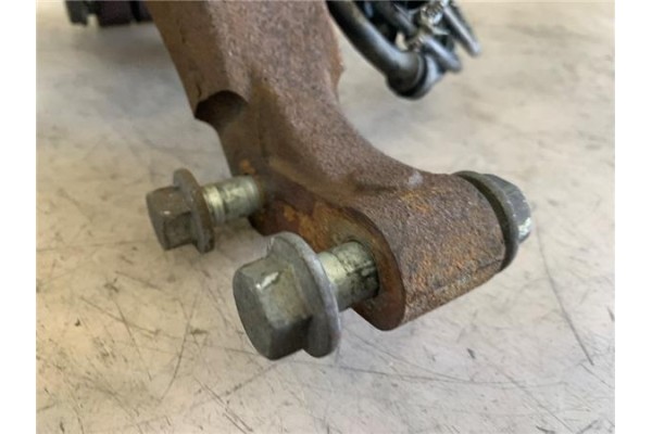 Recambio de mangueta delantero derecha para nissan micra (k12e) 1.2 16v referencia OEM IAM 40014AX600  