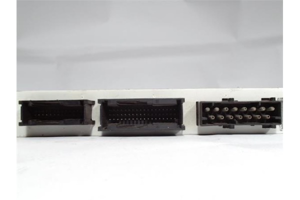 Recambio de centralita para bmw serie 3 berlina (e46) 2.0 320d referencia OEM IAM 61358385541 109110 