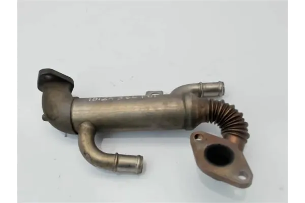 Recambio de tubo entrada valvula egr para volkswagen polo iv (9n3) referencia OEM IAM 045131513L  