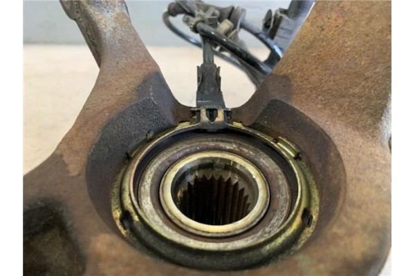 Recambio de mangueta delantero izquierda para nissan micra (k12e) 1.2 16v referencia OEM IAM 40015AX600  