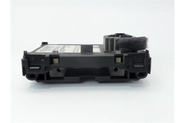 Recambio de llave para renault megane ii berlina 5p referencia OEM IAM 8200125077   Recambio de llave para renault megane ii berlina 5p referencia OEM IAM 8200125077