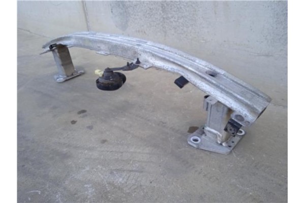 Recambio de refuerzo paragolpes para renault megane iii sport tourer 1.5 dynamique referencia OEM IAM 752100003R  