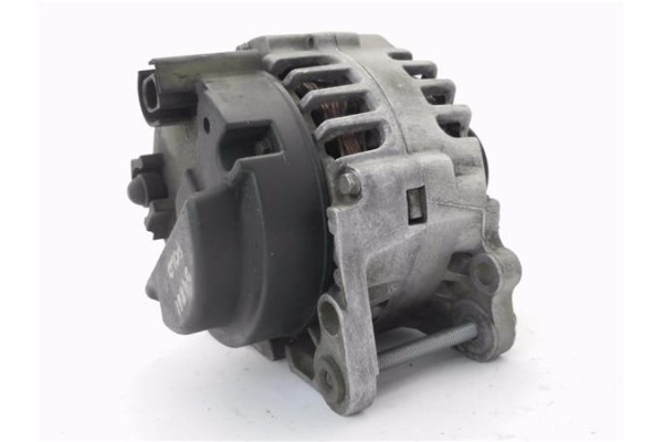 Recambio de alternador para volkswagen polo iv (9n1) 1.2 12v referencia OEM IAM 03D903025J  