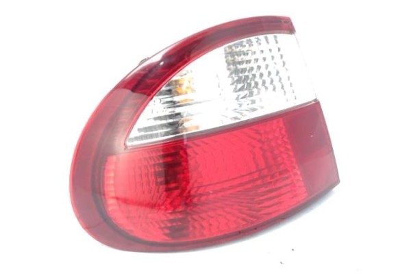 Recambio de piloto trasero izquierdo para daewoo lanos 1.4 se plus referencia OEM IAM   