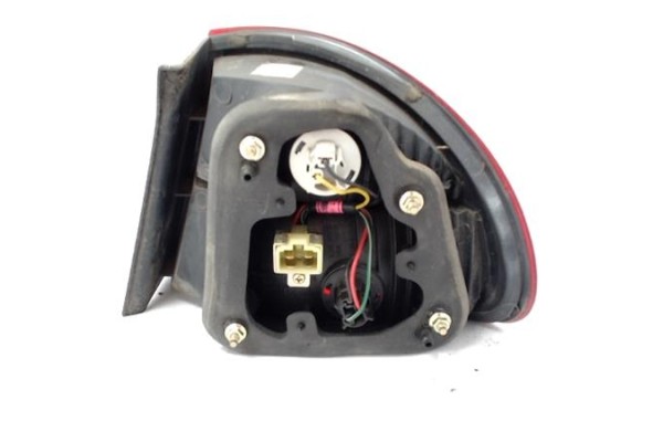 Recambio de piloto trasero izquierdo para daewoo lanos 1.4 se plus referencia OEM IAM   