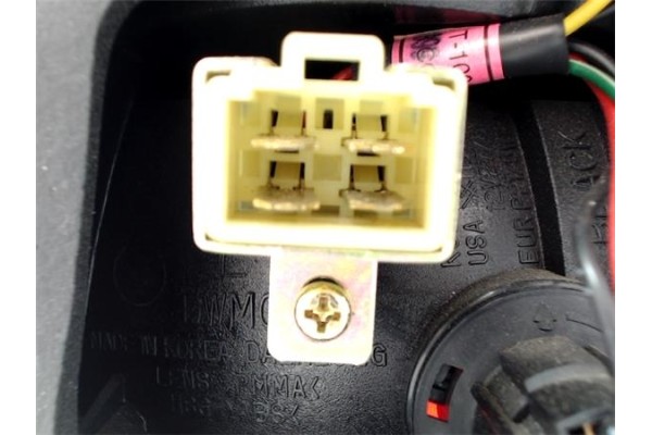 Recambio de piloto trasero izquierdo para daewoo lanos 1.4 se plus referencia OEM IAM   