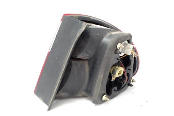 Recambio de piloto trasero izquierdo para daewoo lanos 1.4 se plus referencia OEM IAM   