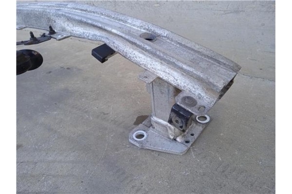 Recambio de refuerzo paragolpes para renault megane iii sport tourer 1.5 dynamique referencia OEM IAM 752100003R  