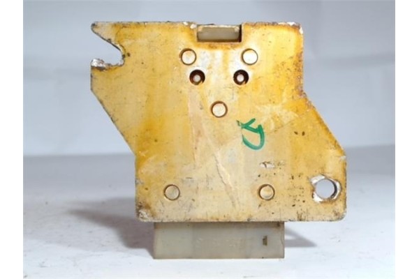 Recambio de caja fusibles/rele para lada niva (2121/21213/21214/21215/2131) 1.6 basis referencia OEM IAM 1213702  