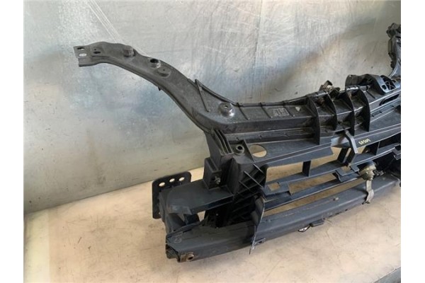 Recambio de frente delantero para ford fusion (cbk) 1.6 tdci referencia OEM IAM 1528654 1460513 