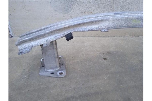 Recambio de refuerzo paragolpes para renault megane iii sport tourer 1.5 dynamique referencia OEM IAM 752100003R  