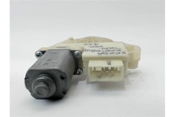 Recambio de motor elevalunas trasero derecho para skoda rapid spaceback (nh) referencia OEM IAM 5JA959812G  