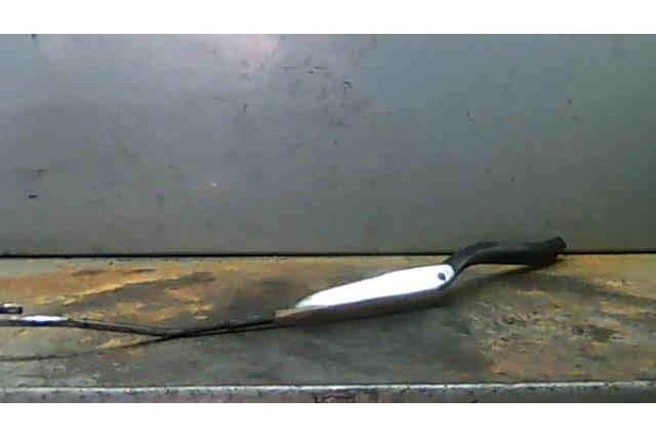 Recambio de brazo limpiaparabrisas delantero para honda prelude (bb1/2/3) 2.3i (bb2) referencia OEM IAM   