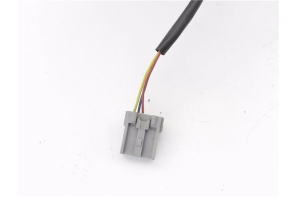 Recambio de retrovisor electrico derecho para nissan micra (k12e) 1.2 16v referencia OEM IAM E2011031  