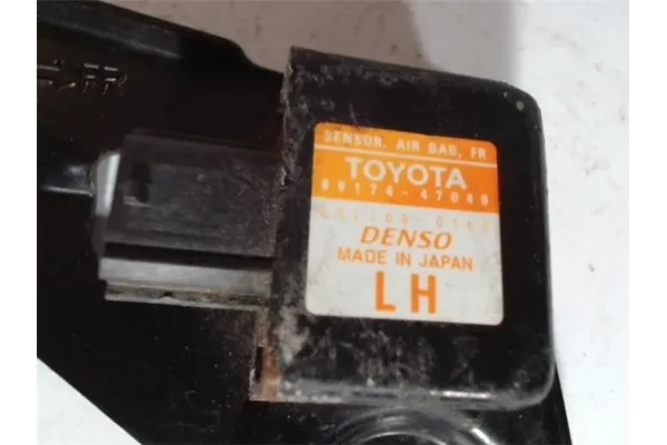 Recambio de sensor airbag lateral delantero izquierdo para toyota prius (zvw30) 1.8 executive referencia OEM IAM 8917447040 2521