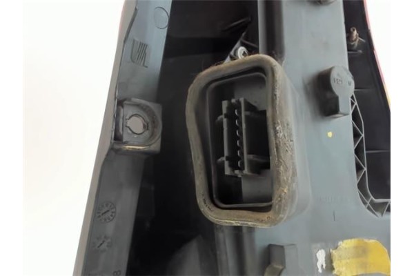 Recambio de piloto trasero izquierdo para seat arosa (6h1) 1.0 referencia OEM IAM 6H0945095H 38030748 