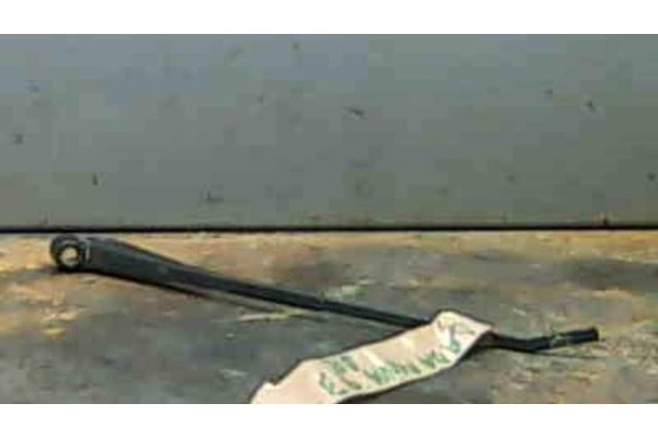 Recambio de brazo limpiaparabrisas delantero para lada niva (2121/21213/21214/21215/2131) 1600 referencia OEM IAM   