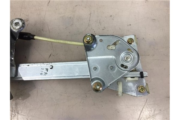 Recambio de mecanismo elevalunas delantero derecho para mazda 626 berlina (gf) 2.0 referencia OEM IAM 3630161919  