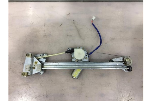 Recambio de mecanismo elevalunas delantero derecho para mazda 626 berlina (gf) 2.0 referencia OEM IAM 3630161919  