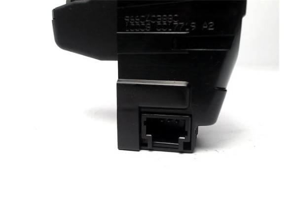 Recambio de cerradura porton para peugeot 308 1.6 confort referencia OEM IAM 9660403880  