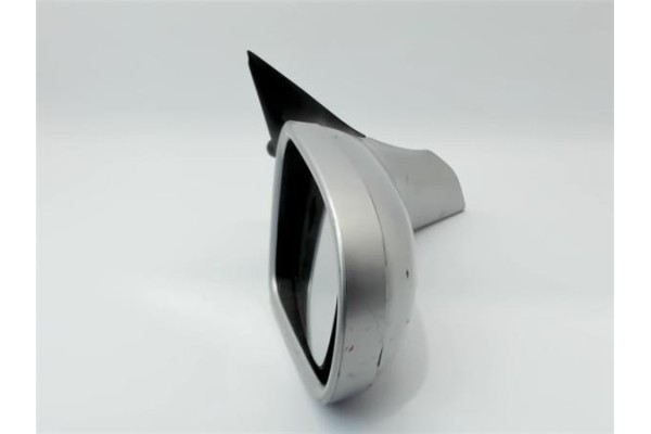 Recambio de retrovisor derecho para opel corsa b 1.4 sport referencia OEM IAM 008062349  