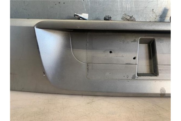 Recambio de maneta exterior porton para renault scenic ii (jm) 1.9 dci (jm12, jm0g) referencia OEM IAM 8200076256  