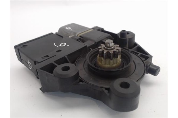 Recambio de motor elevalunas trasero derecho para renault scenic iii (jz) referencia OEM IAM 827303178R  
