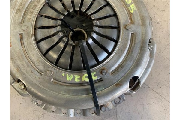 Recambio de disco embrague para seat ibiza berlina (6j5) 1.4 referencia OEM IAM 3C141031  