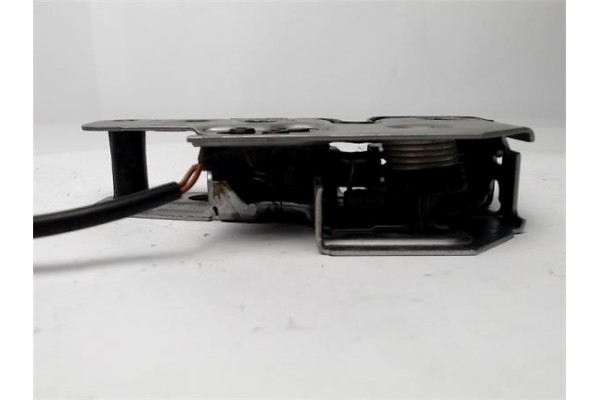 Recambio de cerradura porton para volkswagen polo iv (9n1) 1.4 16v referencia OEM IAM 1T0823509C  