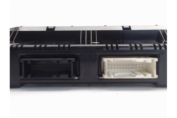 Recambio de mandos climatizador para ford focus berlina (cap) referencia OEM IAM 3M5T18C612AP WSGA64231 