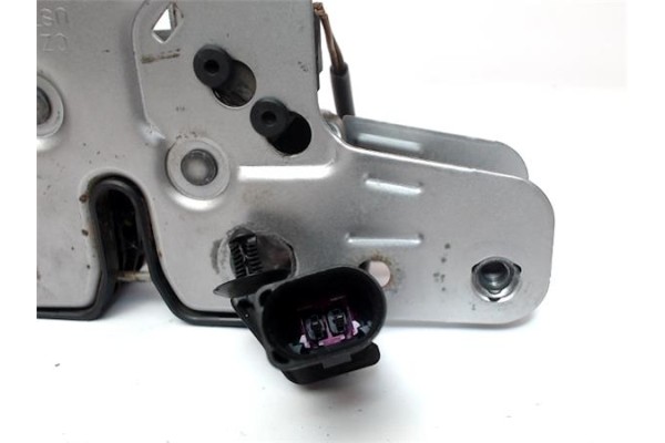 Recambio de cerradura porton para volkswagen polo iv (9n1) 1.4 16v referencia OEM IAM 1T0823509C  
