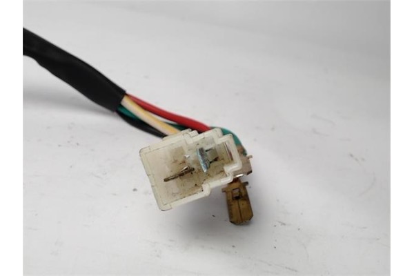 Recambio de llave para piaggio porter furgón 1.2 d referencia OEM IAM 321261  