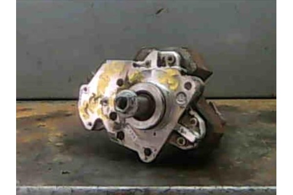 Recambio de bomba inyectora para opel movano furgón (f9) 2.5 dti referencia OEM IAM 8200170377 0445010033 