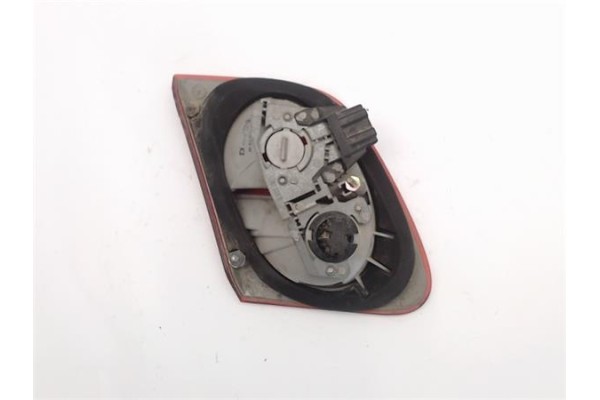 Recambio de piloto porton trasero derecho para mercedes-benz clase e (bm 210) berlina referencia OEM IAM A2108201064  