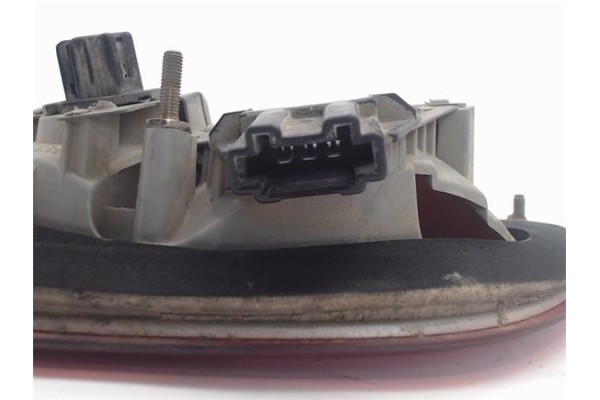 Recambio de piloto porton trasero derecho para mercedes-benz clase e (bm 210) berlina referencia OEM IAM A2108201064  