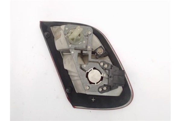 Recambio de piloto porton trasero derecho para mercedes-benz clase e (bm 210) berlina referencia OEM IAM 2088200664  