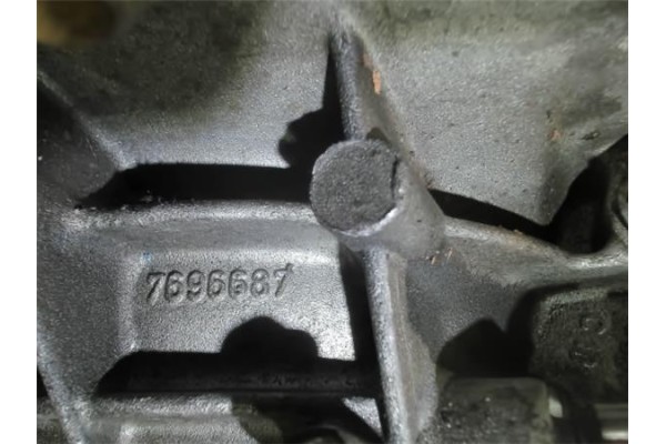 Recambio de caja cambios manual para fiat i punto (176) berlina 1.7 td 60 cult referencia OEM IAM 7696687  