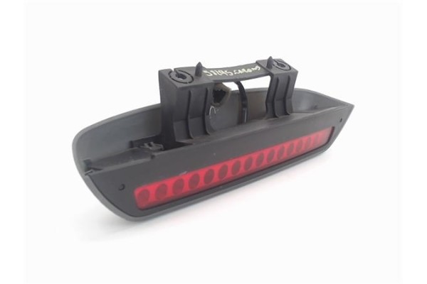 Recambio de luz central de freno para kia carens (rs) 2.0 crdi referencia OEM IAM K2FB5158044  