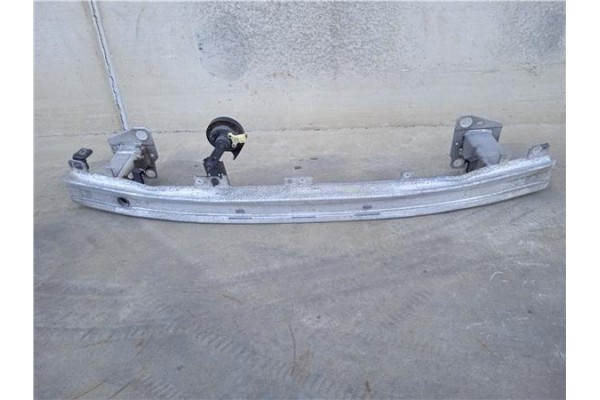 Recambio de refuerzo paragolpes para renault megane iii sport tourer 1.5 dynamique referencia OEM IAM 752100003R  