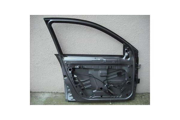 Recambio de puerta delantero izquierda para renault megane ii (bm0/1_, cm0/1_) 1.9 dci (bm0g, cm0g) referencia OEM IAM 775147372