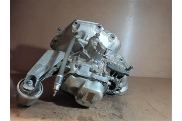 Recambio de caja cambios manual para opel vectra b berlina 1.7 cd referencia OEM IAM A23661F15W419 90522510 