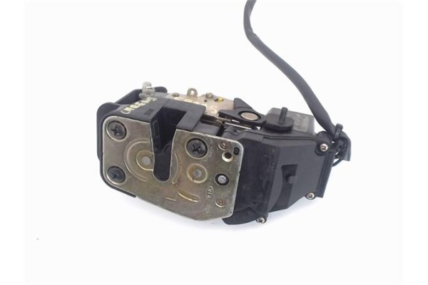 Recambio de cerradura puerta trasero izquierda para kia carens (rs) 2.0 crdi referencia OEM IAM K2FA73310  