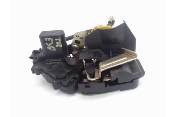 Recambio de cerradura puerta trasero izquierda para kia carens (rs) 2.0 crdi referencia OEM IAM K2FA73310  