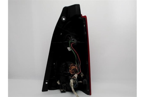 Recambio de piloto trasero izquierdo para opel agila 1.2 básico referencia OEM IAM 084421937L  