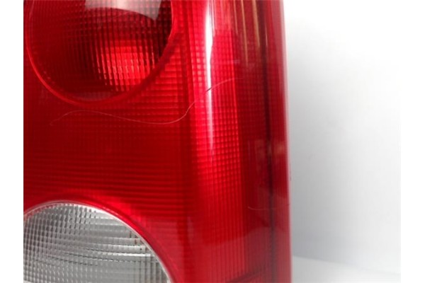 Recambio de piloto trasero derecho para opel agila 1.2 básico referencia OEM IAM 084421937  